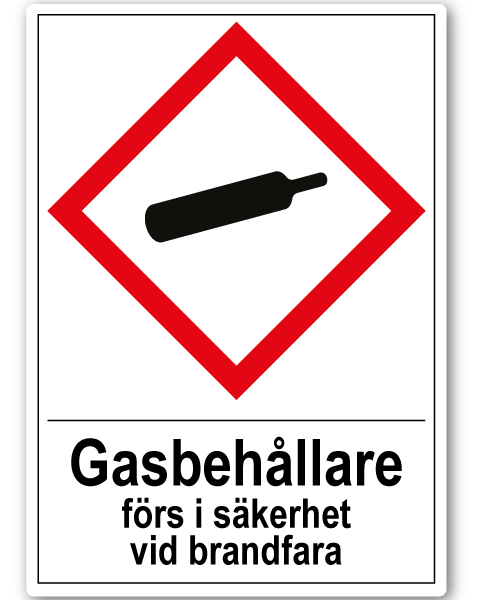 Gasbehållare förs i säkerhet vid brandfara